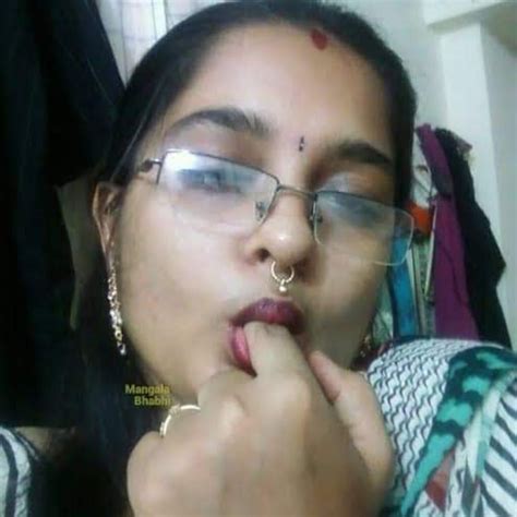 deshi pussy pic|Desi pussy pics